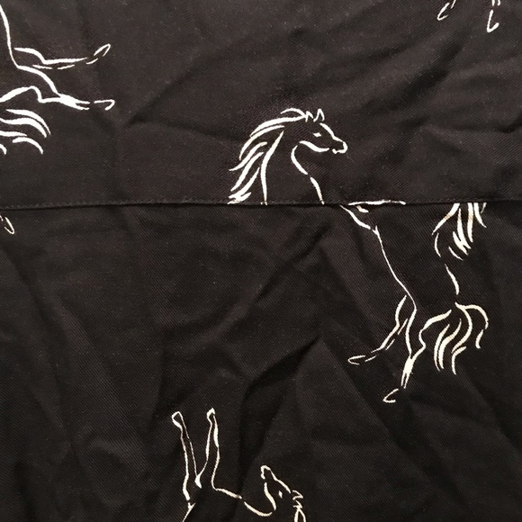 3/20$ Forever 21 women’s xs black long sleeve button up horse collared dress - Picture 5 of 7